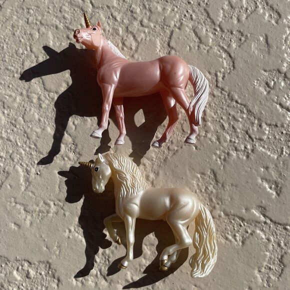 Breyer Stablemates lot of 2 Horse unicorn Pink Gold - Picture 1 of 7